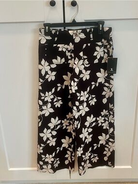 Jules & Leopold Black Trousers with White Floral Detail